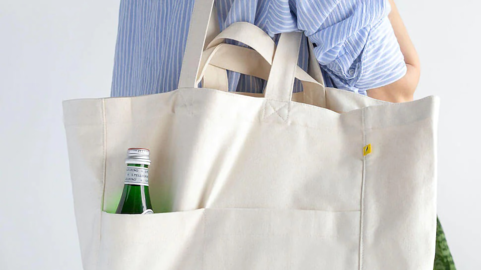 Your new market bestie: the Fluf Box Tote