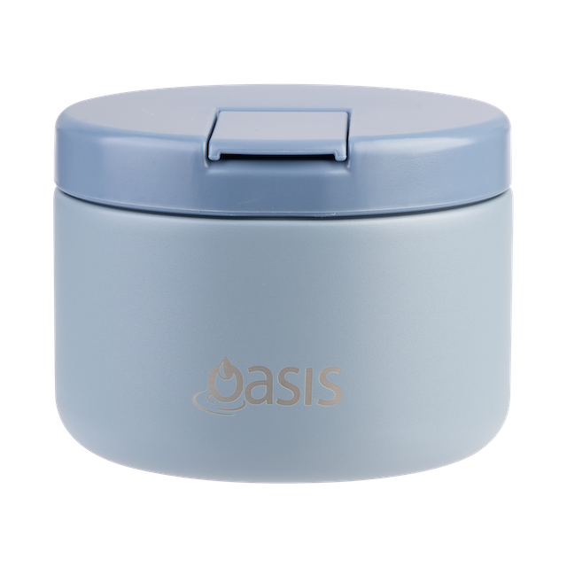 Light blue container with lid on a white background, featuring the 'oasis' brand.